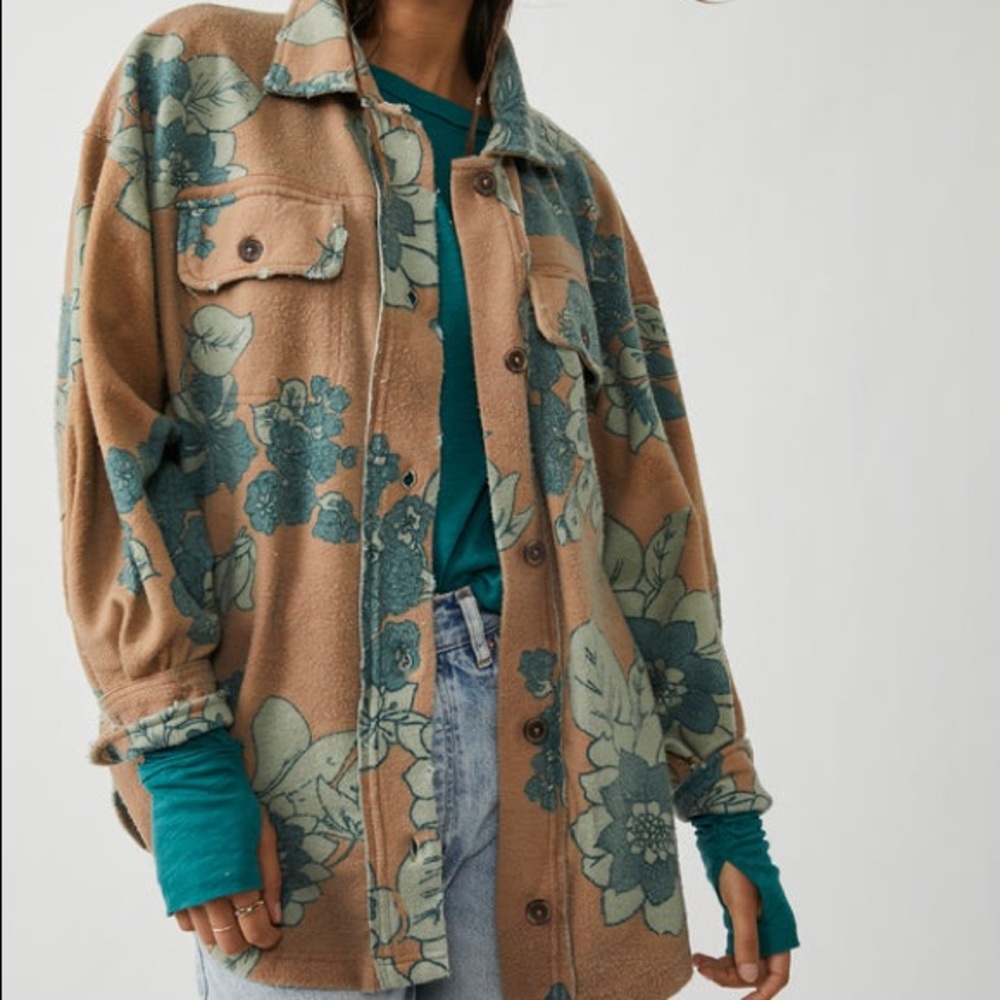 Ruby Shacket- Floral - Picture 3 of 6